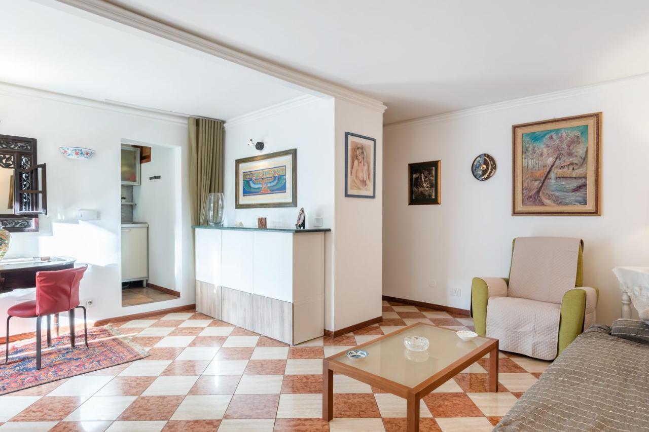 Via Etnea Cozy Apartment With Balcony Κατάνια Εξωτερικό φωτογραφία